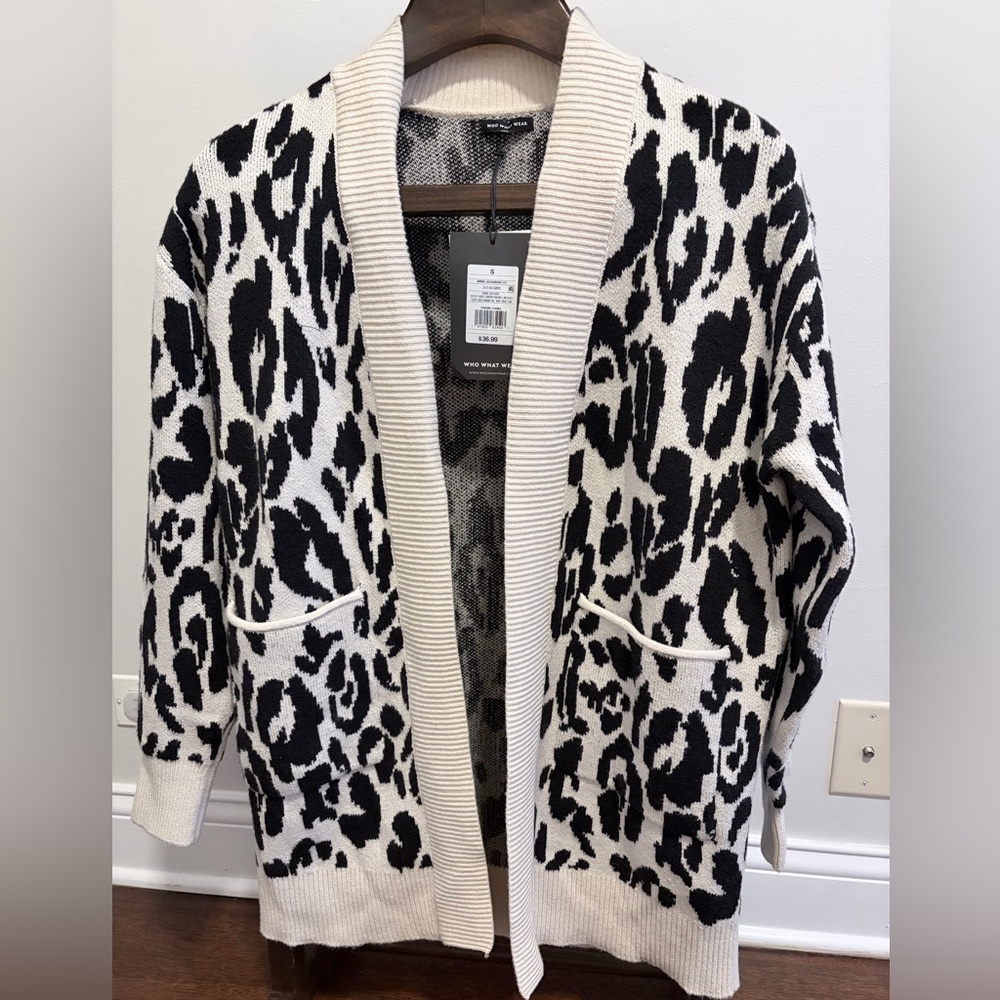 Who What Wear woman’s leopard print cardigan, size small